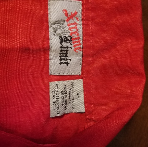 T shirt, red and black - Picture 3 of 6